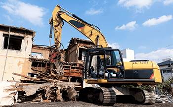 「解体工事から土地活用まですべてお任せください」画像